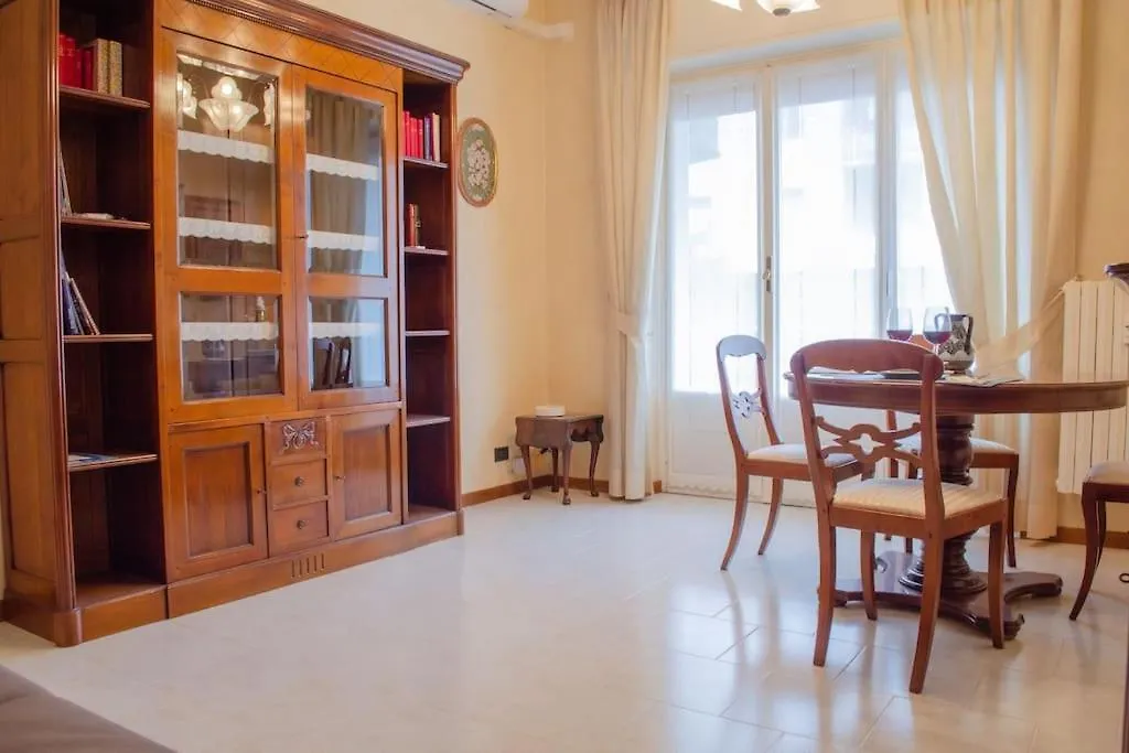 Duomo-Navigli Fashion Week Apartment Milan